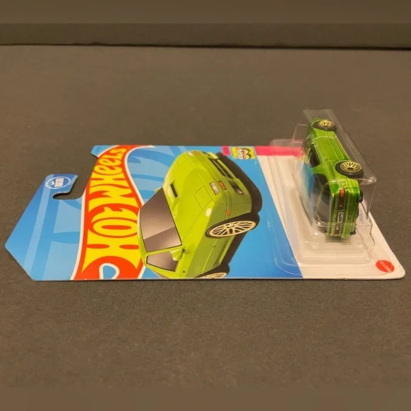 HotWheels 89 Mazda RX-7 - Picture 5 of 7